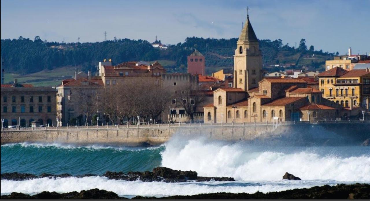 Apto. Vista Playa Poniente Gijón Exteriör bild