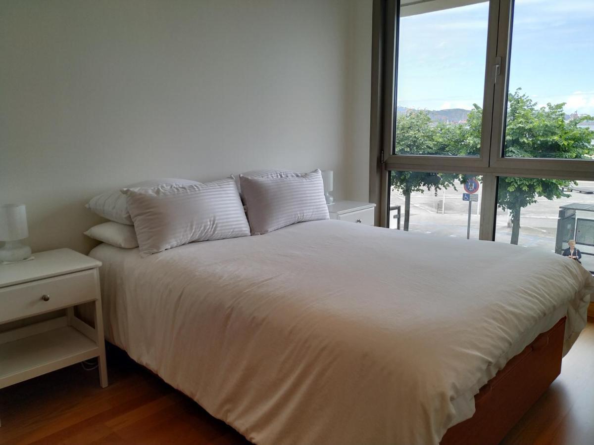 Apto. Vista Playa Poniente Gijón Exteriör bild