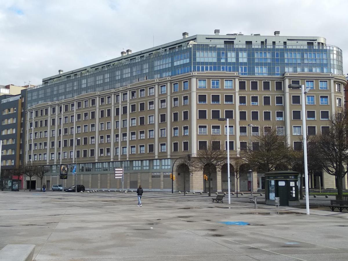 Apto. Vista Playa Poniente Lägenhet Gijón Exteriör bild